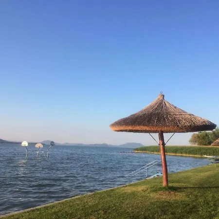 In Balatonbereny/balaton 18047 Balatonbereny