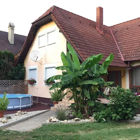 Appartement In Balatonbereny/balaton 18047 *