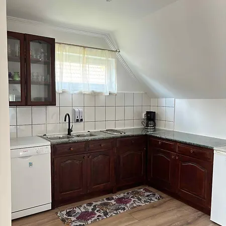 Appartement In Balatonbereny/balaton 18047 *