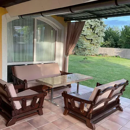 Appartement In Balatonbereny/balaton 18047