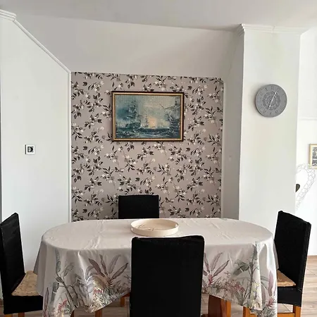 In - Balaton 18047 Apartament Balatonberény