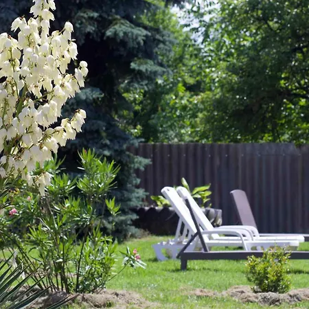 In - Balaton 18047 Balatonberény